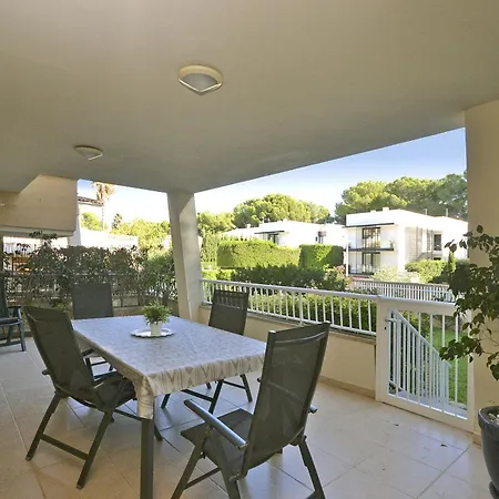 Playa De Pinos Apartment *